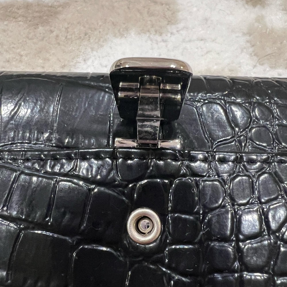 Liz Claiborne Faux Snakeskin Wallet- NWT - Picture 12 of 16